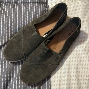 TOMS shoes women’s size 8